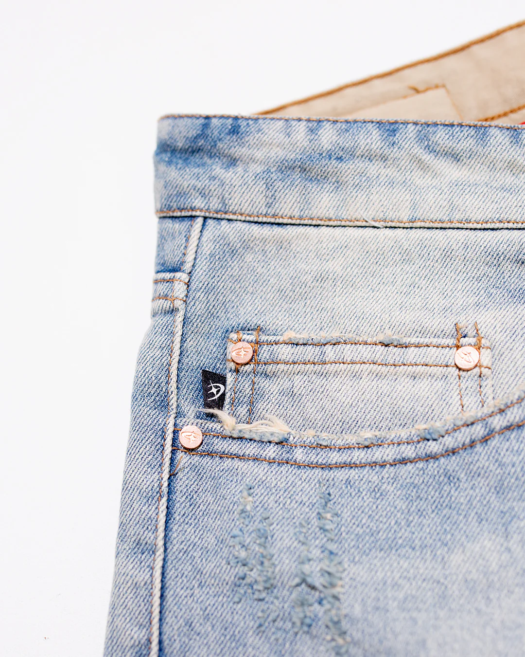 CARPINTERO DENIM SHORT - Image 4