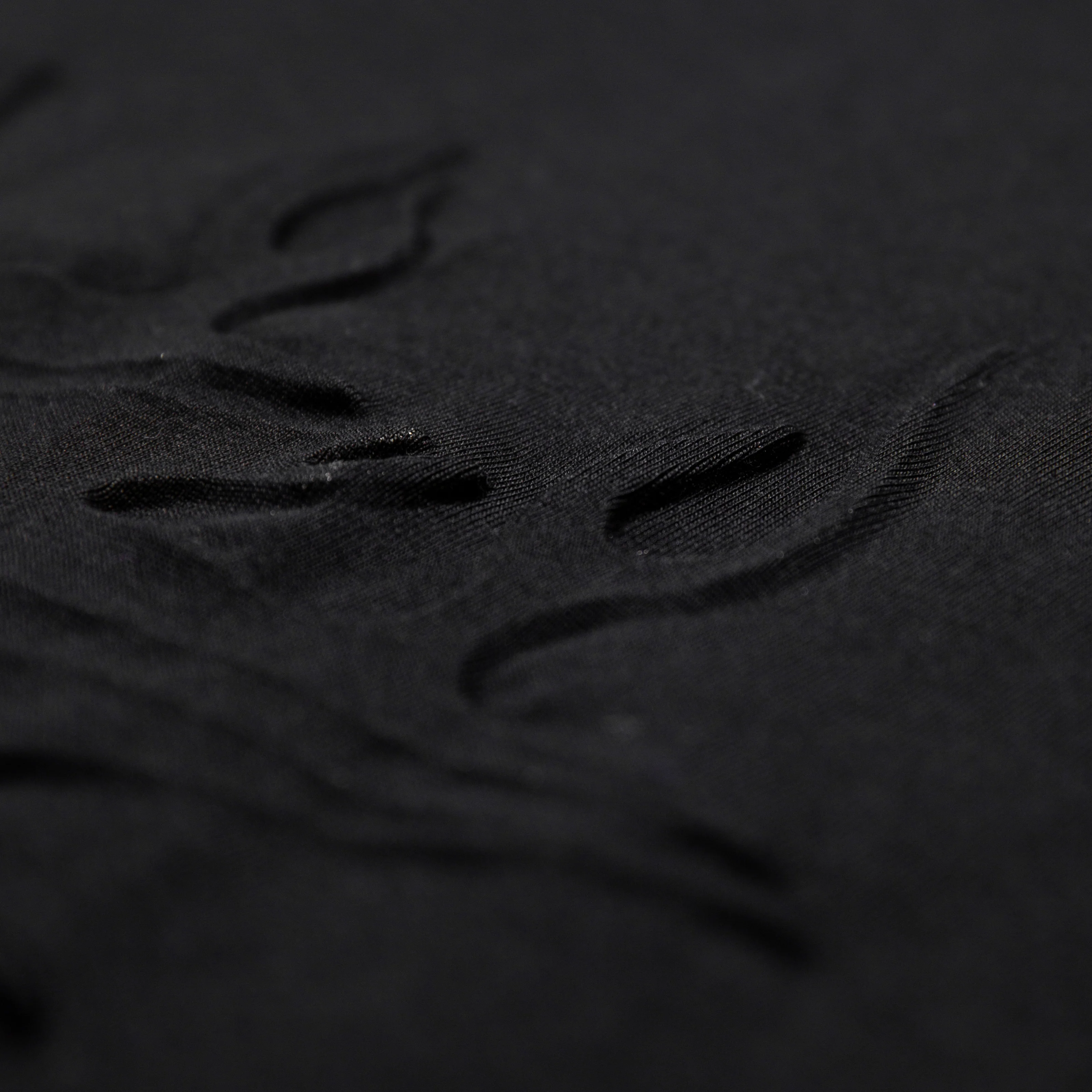 EMBOSSING SPORT TEE - Image 3