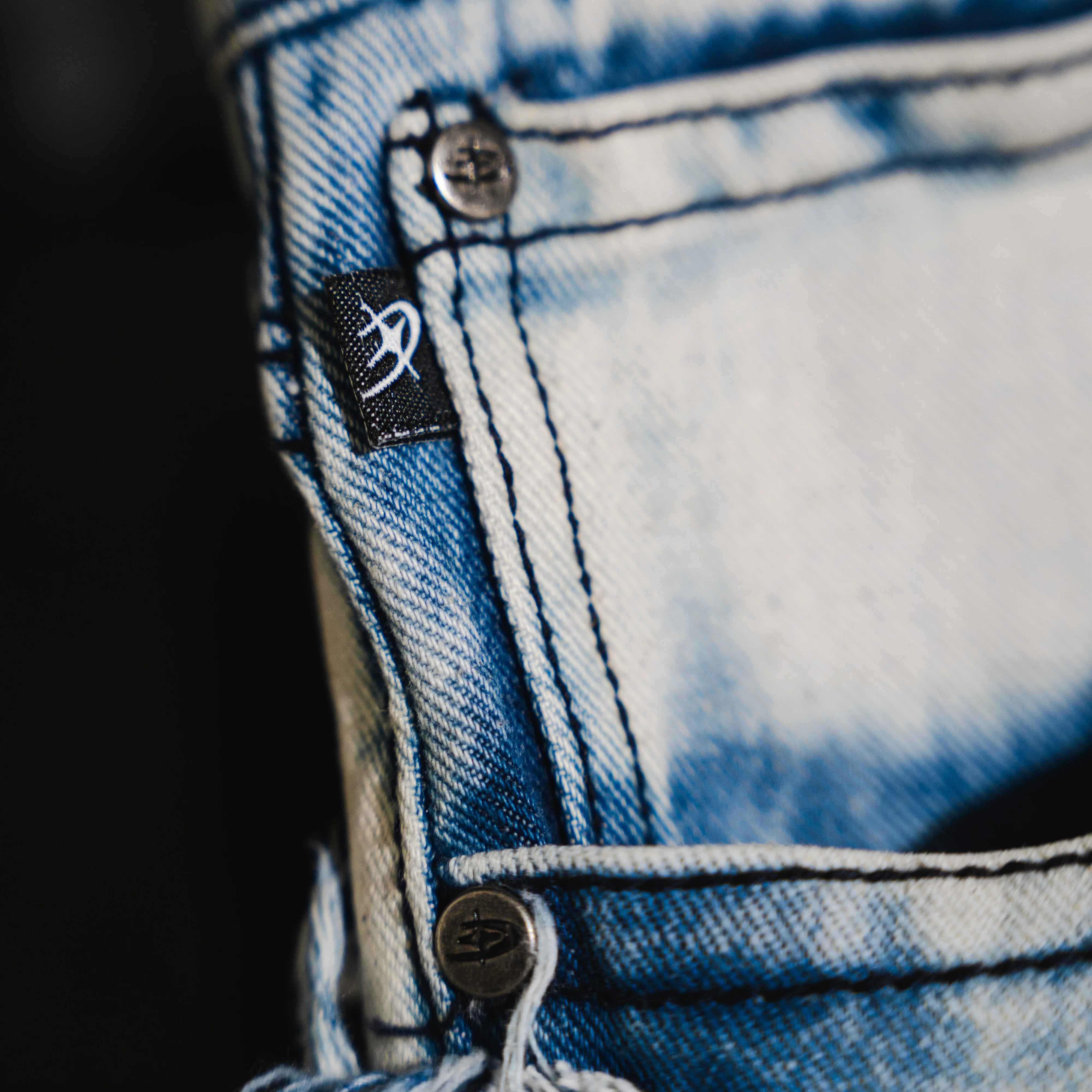 ESSENTIAL CLOUD JEANS - Image 3