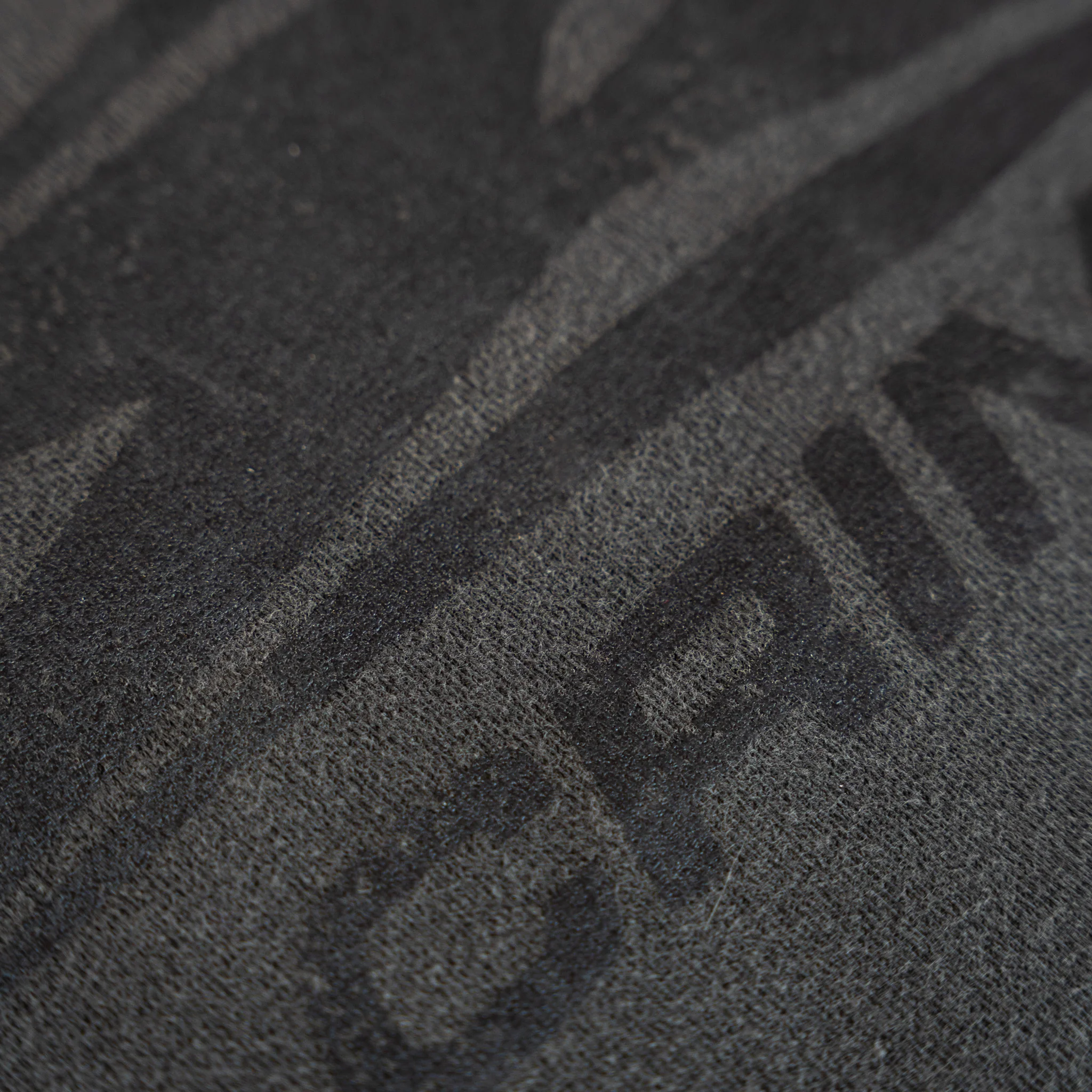LUXURY PATCH TEE - Image 3